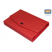 Папка для сервисной книжки и автодокументов "Люкс". Формат А5. Искусственная кожа. Цвет: красный.